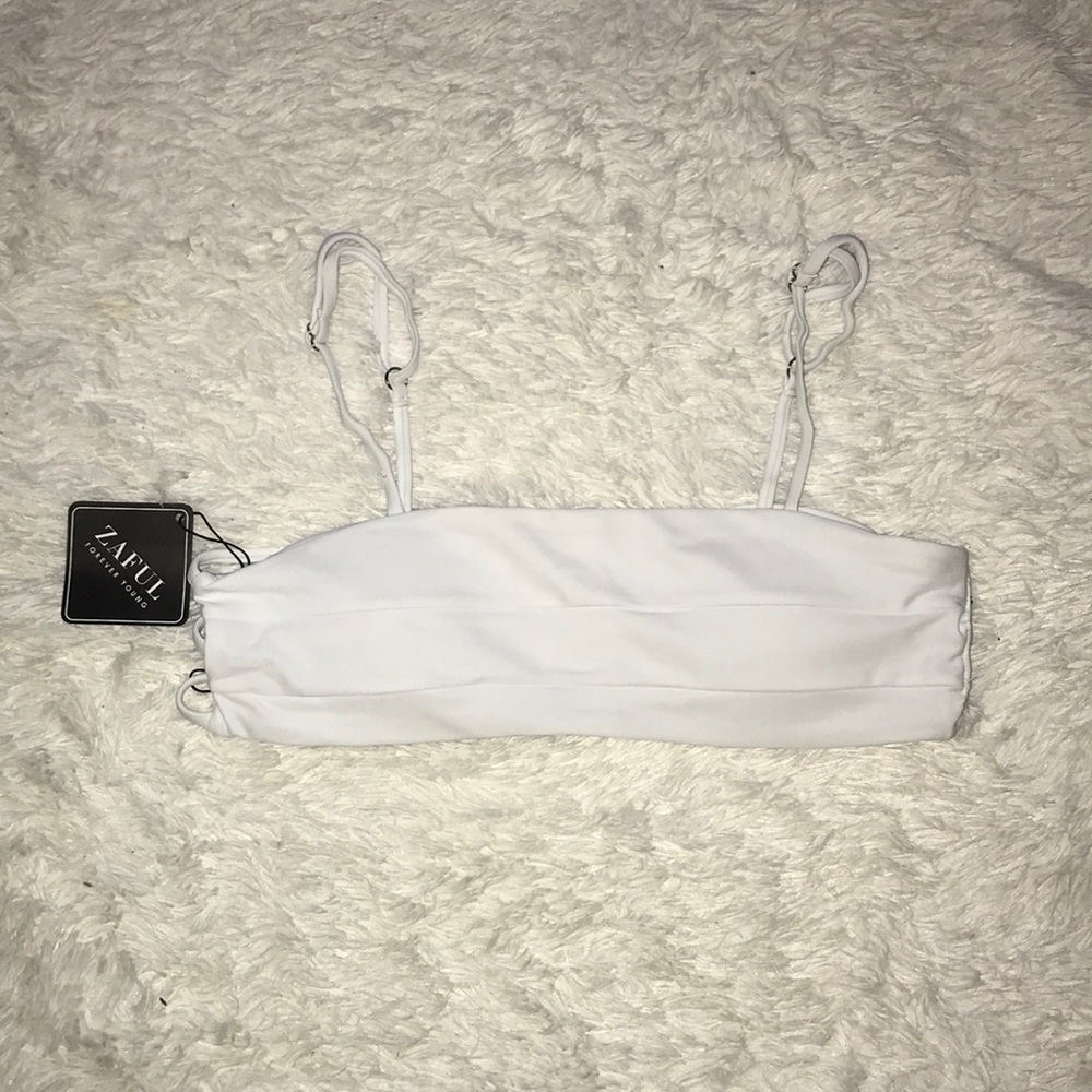 NWT bikini top